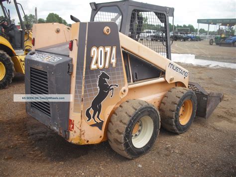 2076 mustang skid steer specs|2003 mustang 2074 specs.